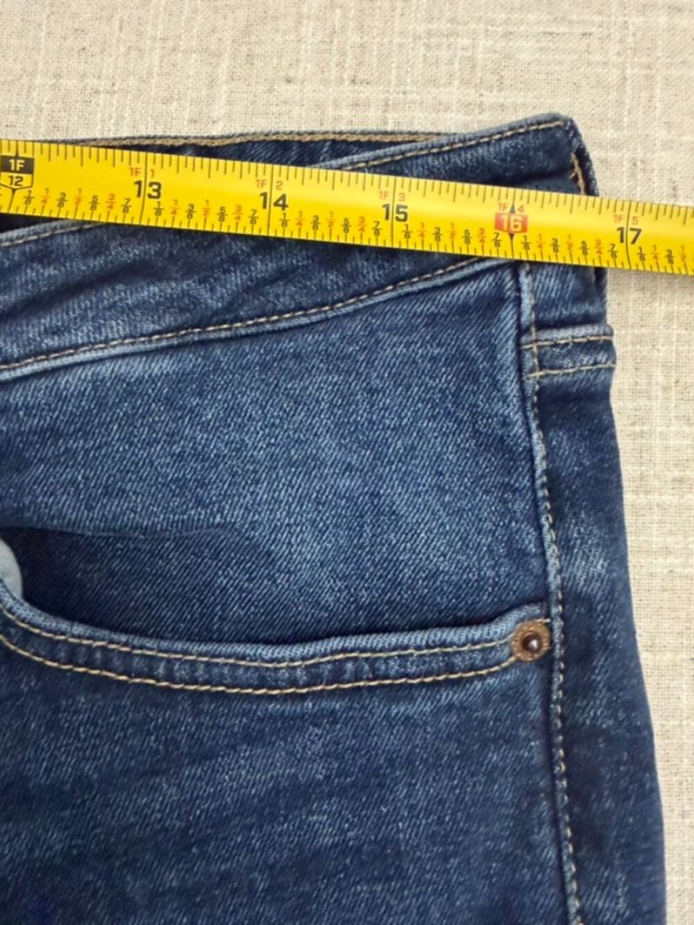 Zara High Rise Raw Hem Wide Leg Jeans Women’s Size 12 Dark Wash Stretch Denim - Picture 5 of 8